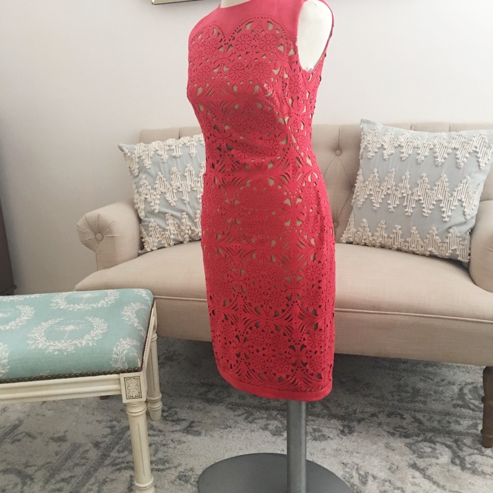 •Tadashi Shoji• Bright Pink Laser-Cut Sheath Dress - Picture 2 of 4
